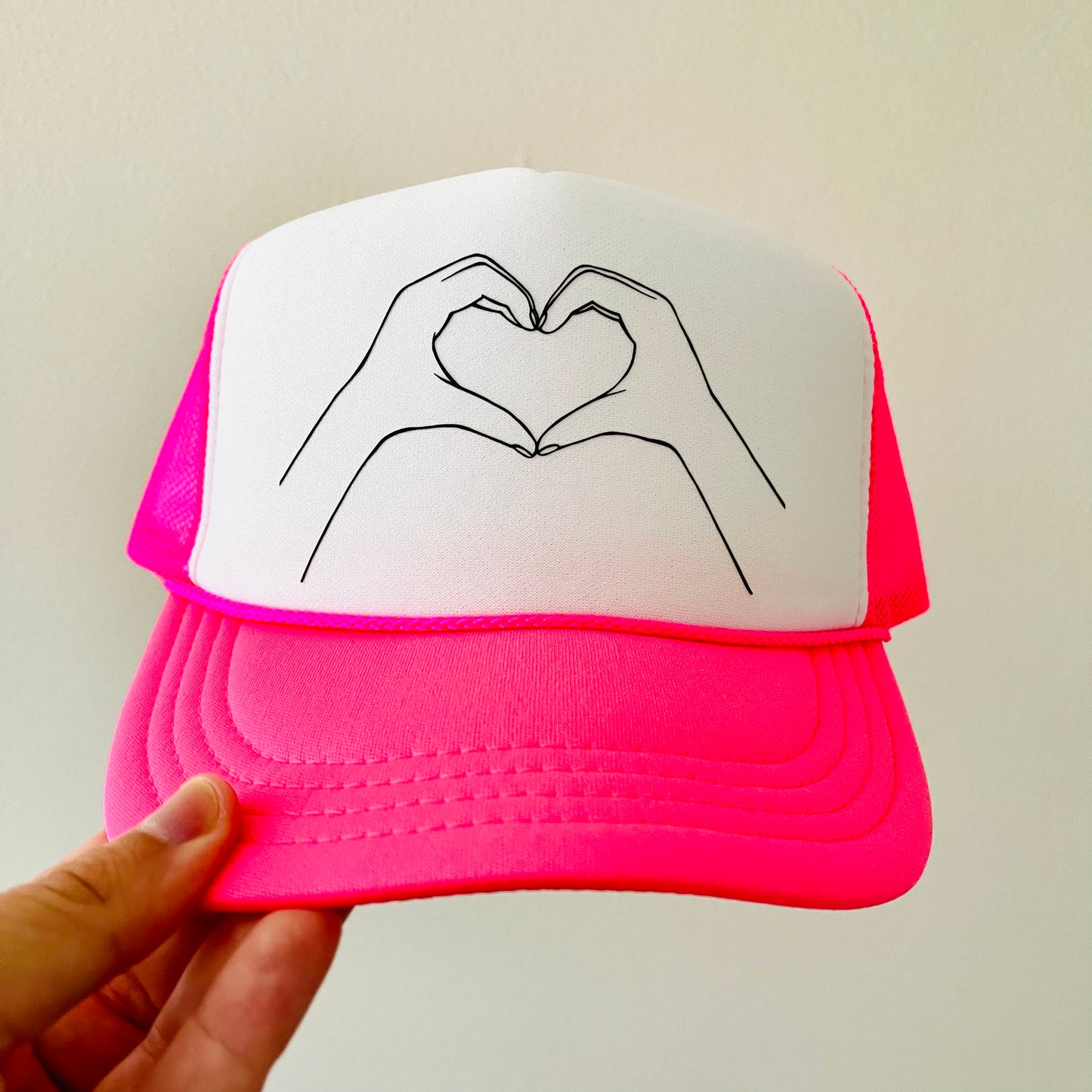 heart hands 🫶🏻