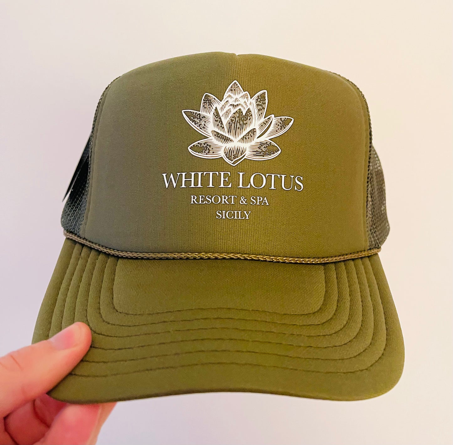 WHITE LOTUS RESORT & SPA