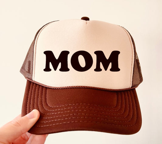 MOM / MAMA